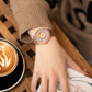 <transcy>水晶活潑小盒手錶|女士玫瑰金極簡主義手錶，帶浮動藝術裝飾|熊貓掌</transcy>