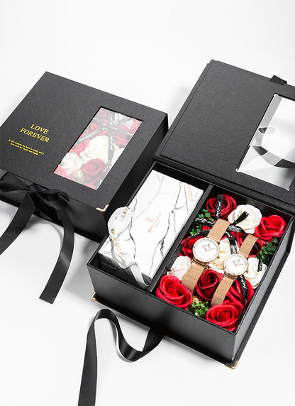 FOREVER LOVE 禮品盒，高級黑色矩形禮品套裝，大號花卉可折疊禮品盒，帶磁性蓋和可折疊絲帶 |不包括手錶